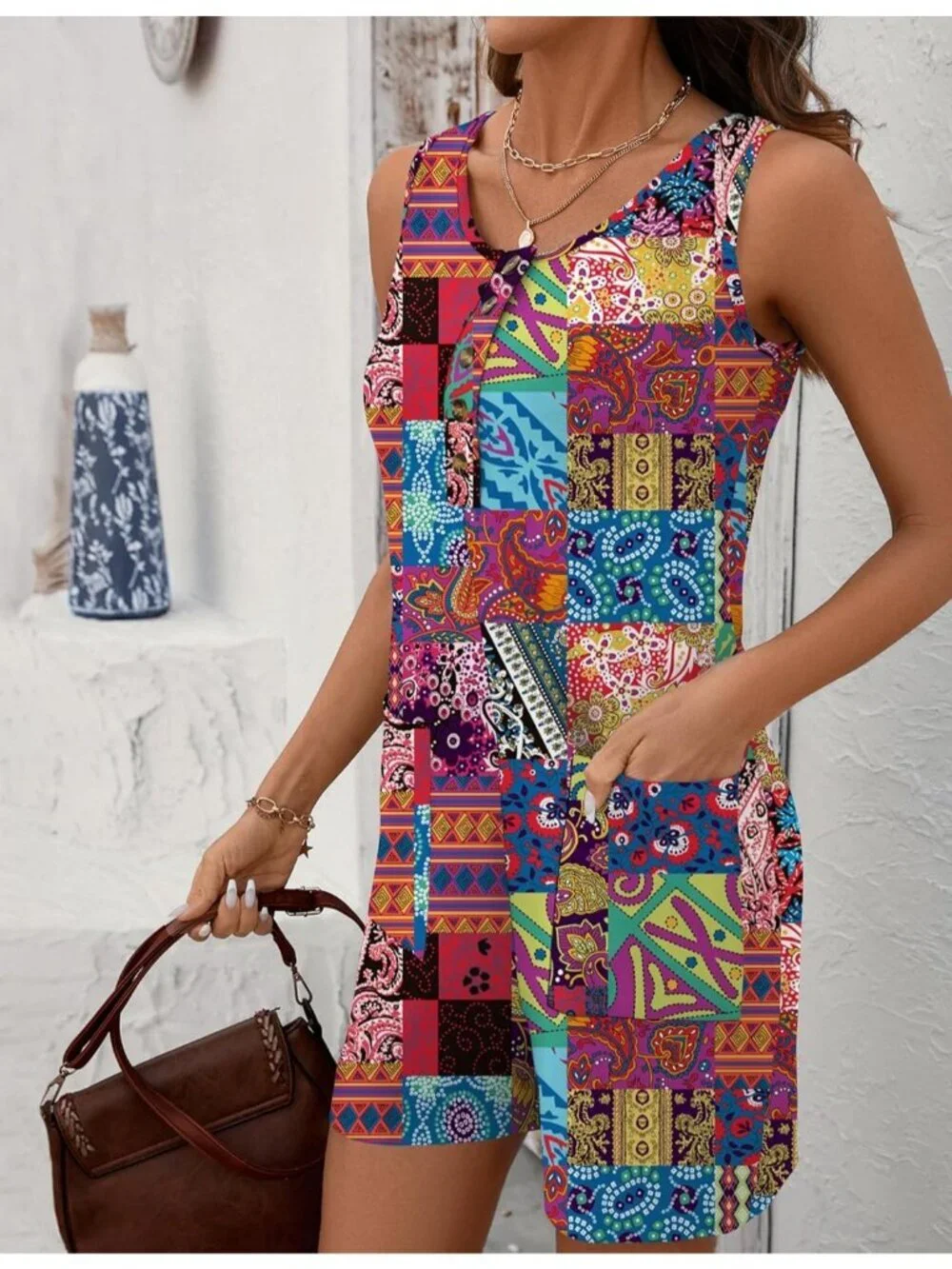 Women Colorful Polyester Casual Sleeveless Scoop Neck Short Jumpsuits Rompers - Picture 4 of 6